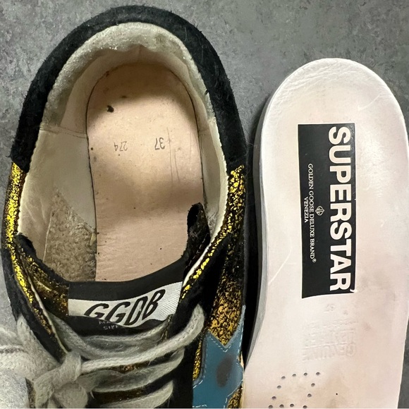 *VERY RARE* Golden Goose Superstar Sneakers - Picture 2 of 9